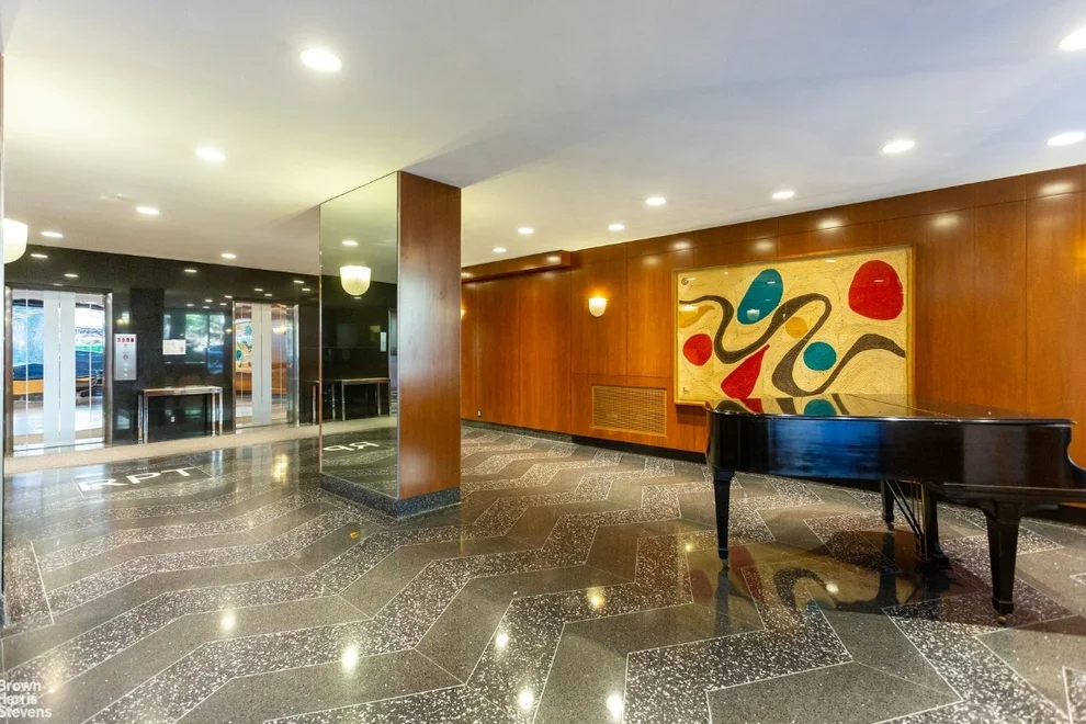 Unit for sale at 555 KAPPOCK Street, Bronx, NY 10463