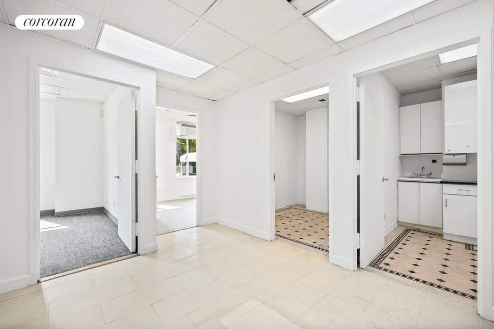 Unit for sale at 211 CENTRAL Park W, Manhattan, NY 10024
