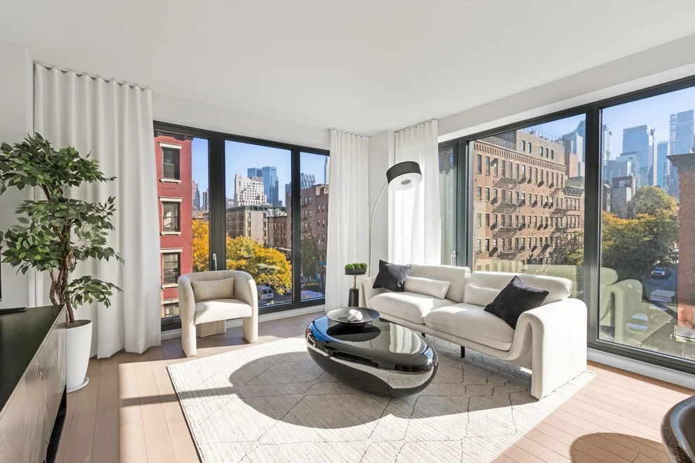 Unit for sale at 500 W 45th Street, Manhattan, NY 10036