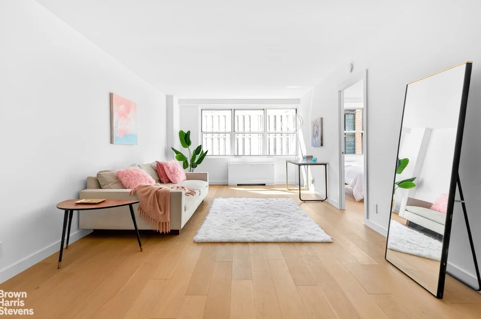 Unit for sale at 520 E 72ND Street, Manhattan, NY 10021