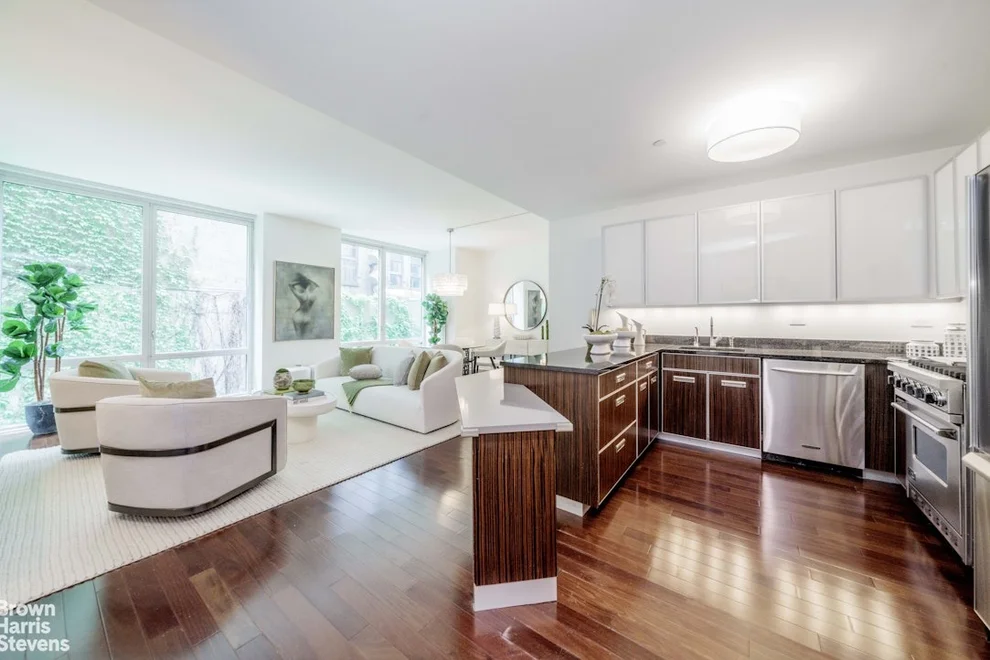 Unit for sale at 130 W 19TH Street, Manhattan, NY 10011