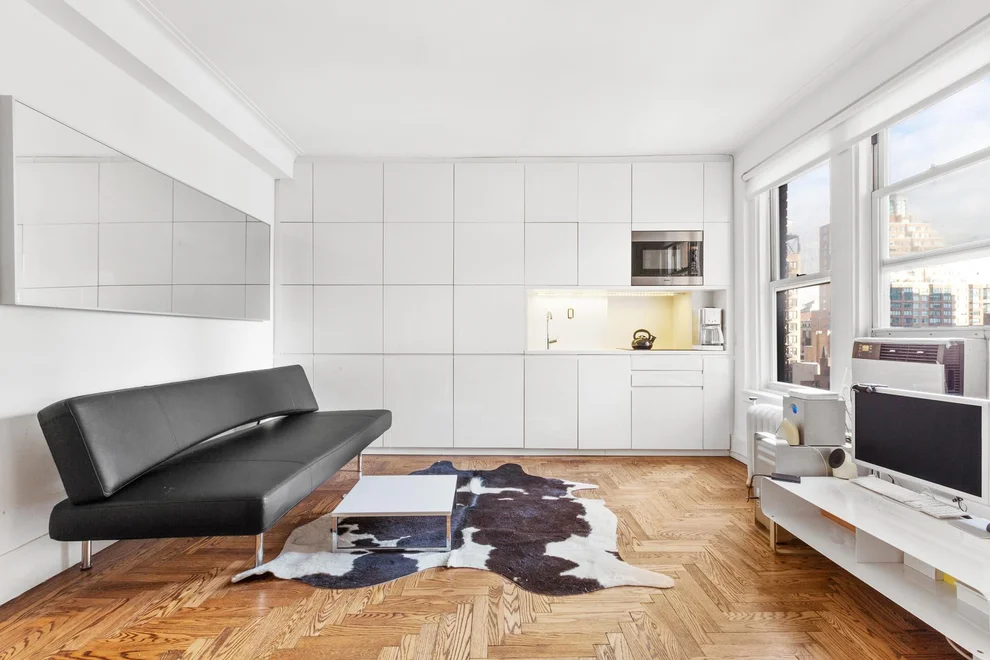 Unit for sale at 230 W End Avenue, Manhattan, NY 10023