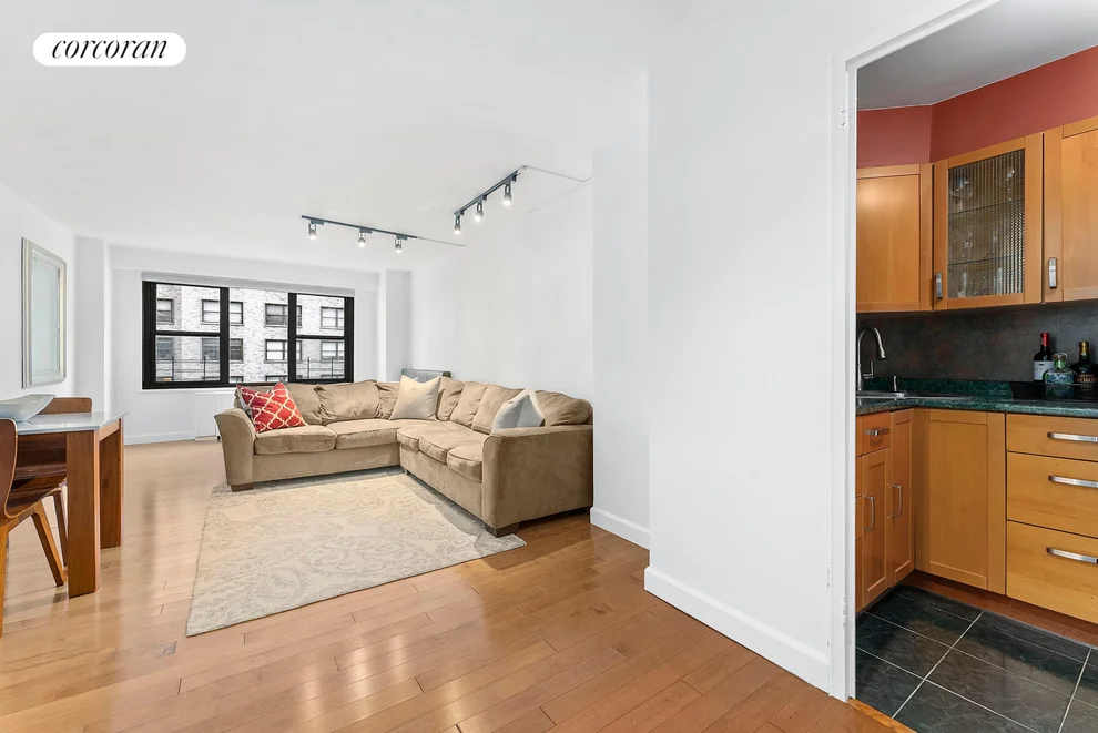 Unit for sale at 220 E 57TH Street, Manhattan, NY 10022