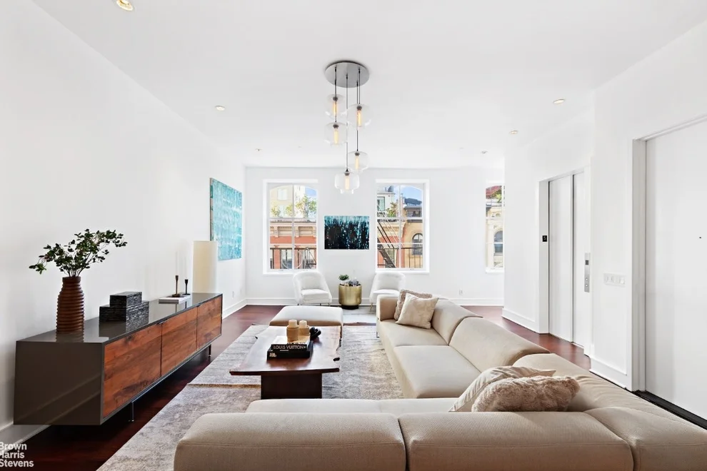 Unit for sale at 53 WARREN Street, Manhattan, NY 10007