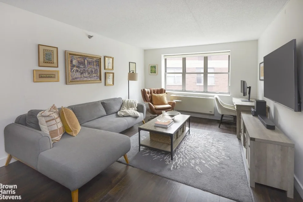 Unit for sale at 516 W 47TH Street, Manhattan, NY 10036