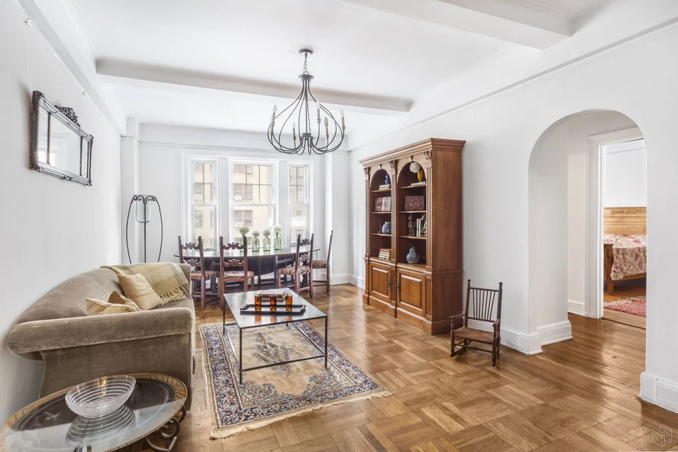 Unit for sale at 588 W END Avenue, Manhattan, NY 10024