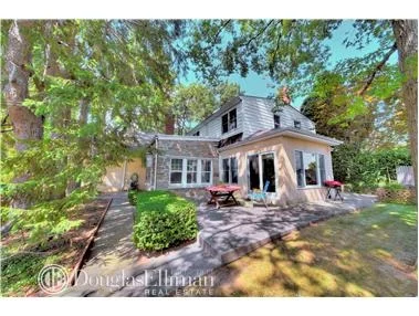 Unit for sale at 313 W 263rd Street, Bronx, NY 10471