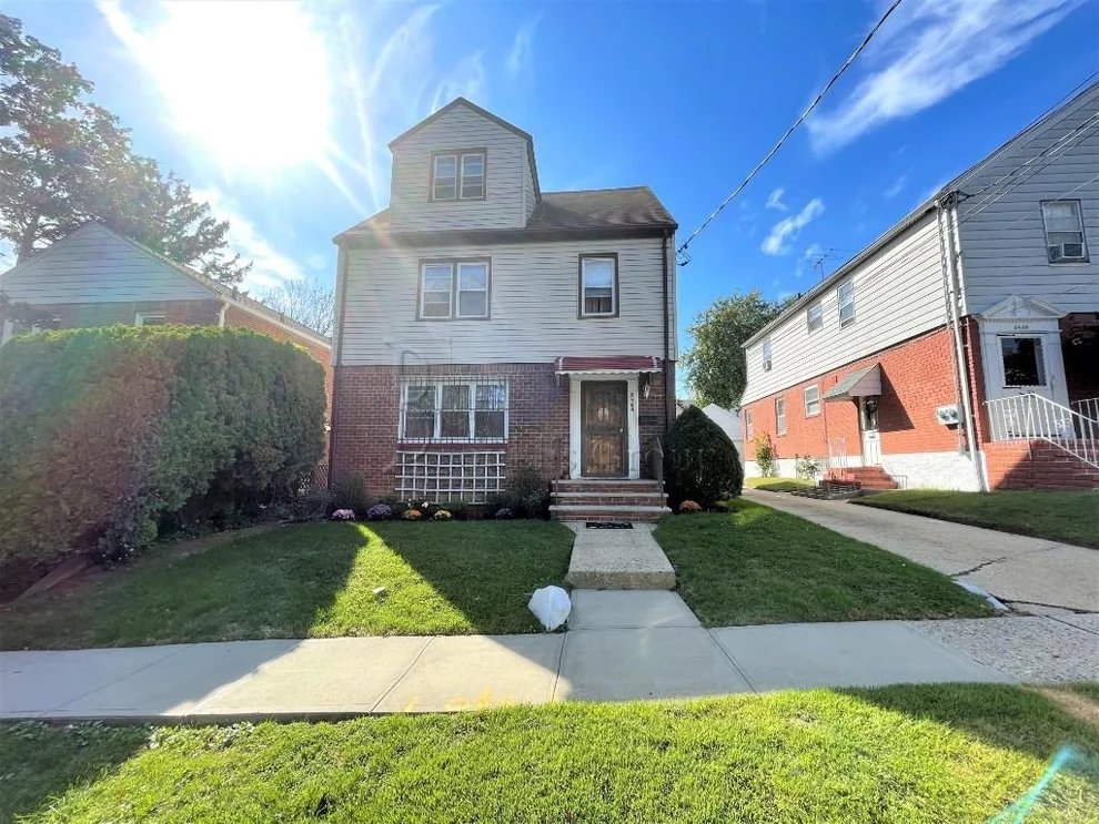Unit for sale at 84-64 161st Street, Queens, NY 11432