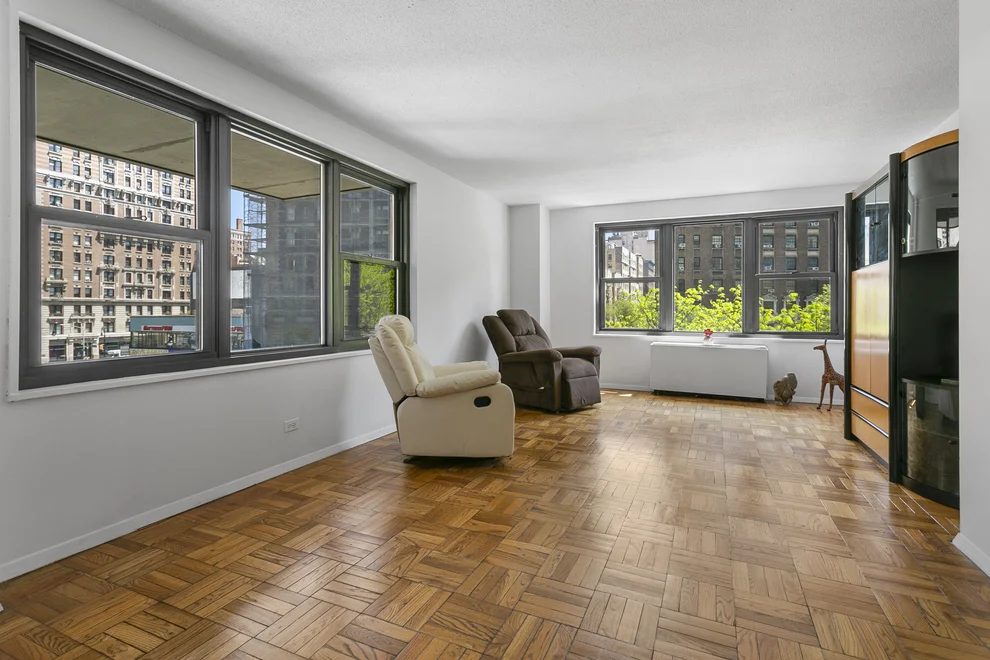 Unit for sale at 201 W 70TH Street, Manhattan, NY 10023