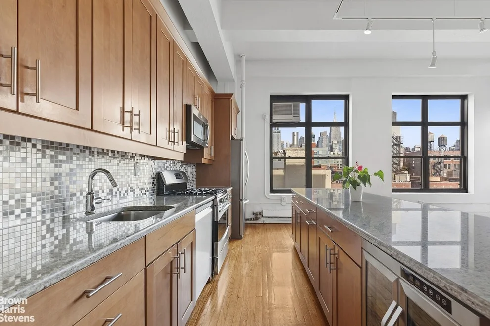 Unit for sale at 161 W 15TH Street, Manhattan, NY 10011