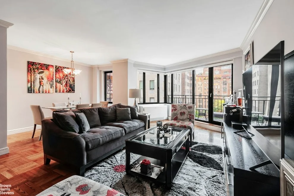 Unit for sale at 60 SUTTON Place S, Manhattan, NY 10022