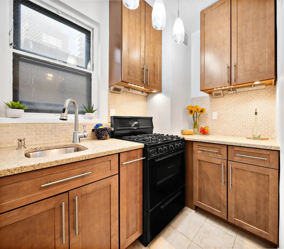 Unit for sale at 310 E 49TH Street, Manhattan, NY 10017