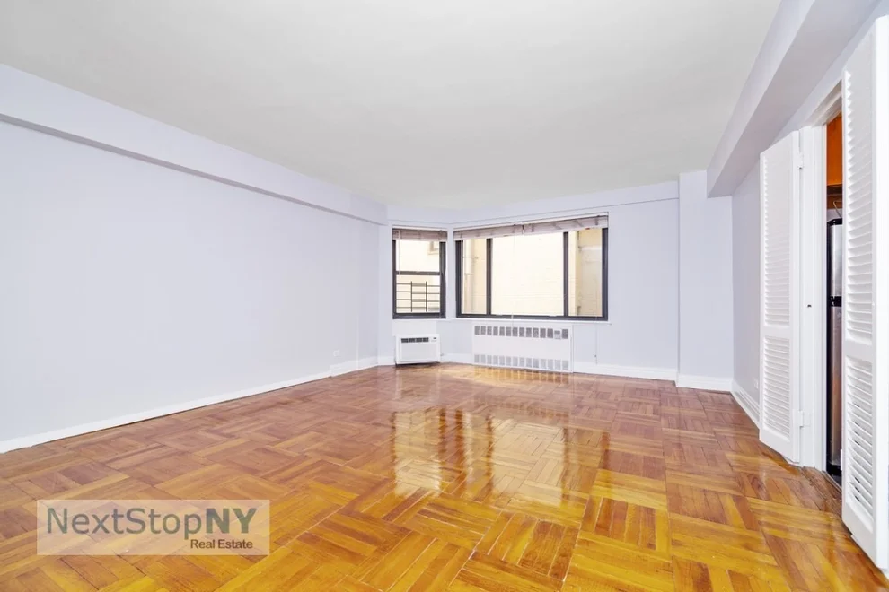 Unit for sale at 200 E 36TH Street, Manhattan, NY 10016