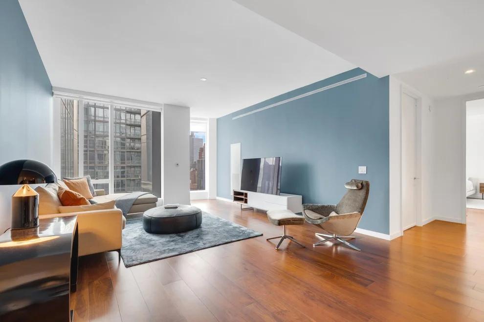 Unit for sale at 1 W END Avenue, Manhattan, NY 10023