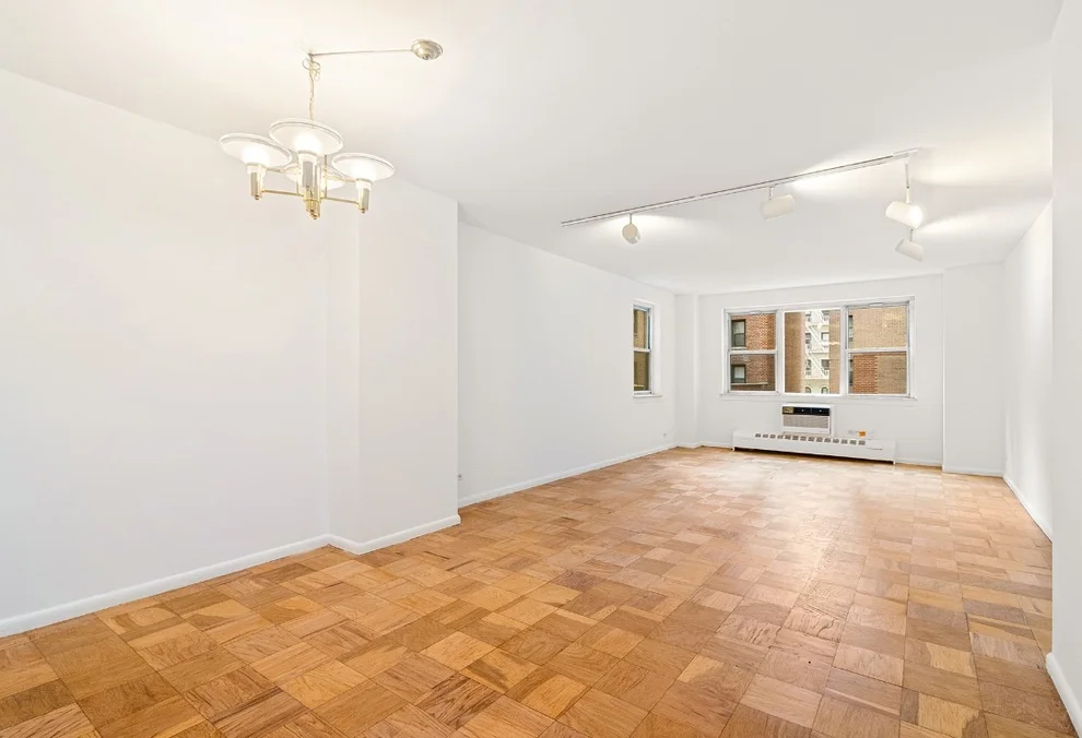 Unit for sale at 333 E 79th Street, Manhattan, NY 10075