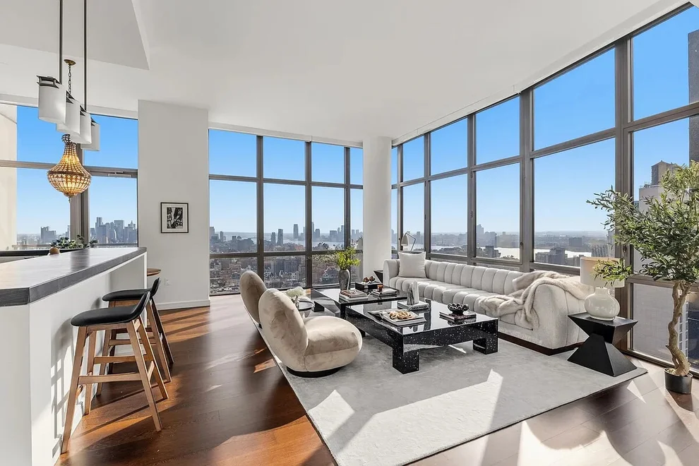 Unit for sale at 101 W 24TH Street, Manhattan, NY 10001