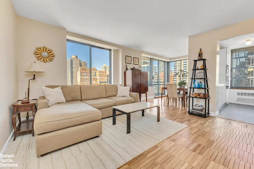 Unit for sale at 300 E 85TH Street, Manhattan, NY 10028