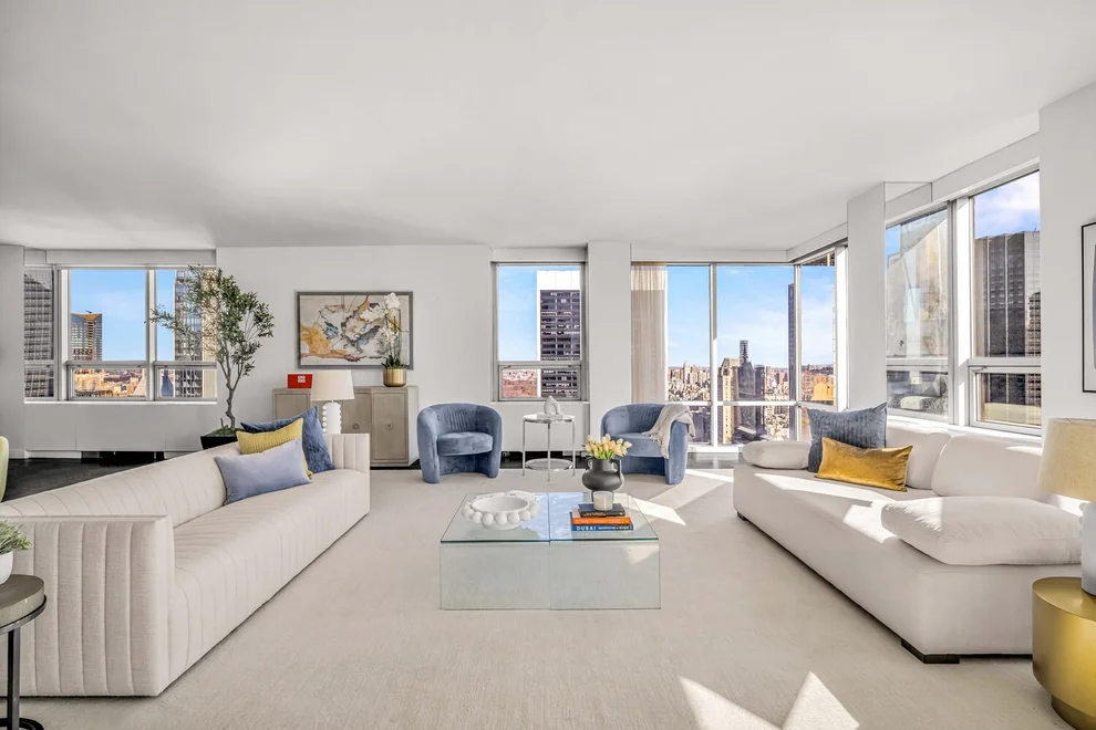 Unit for sale at 15 W 53RD Street, Manhattan, NY 10019