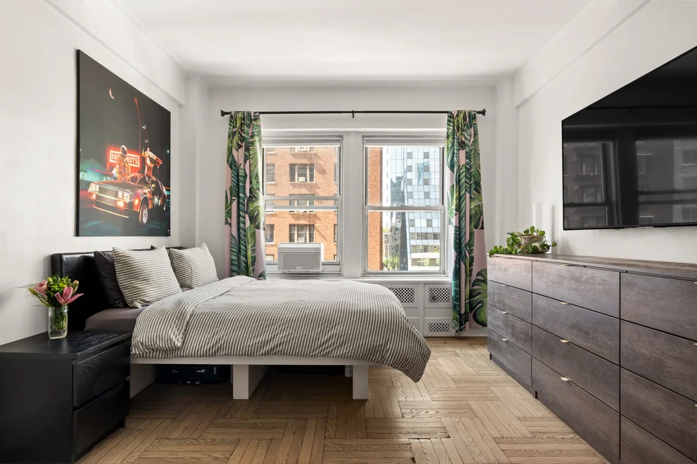 Unit for sale at 433 W 34TH Street, Manhattan, NY 10001