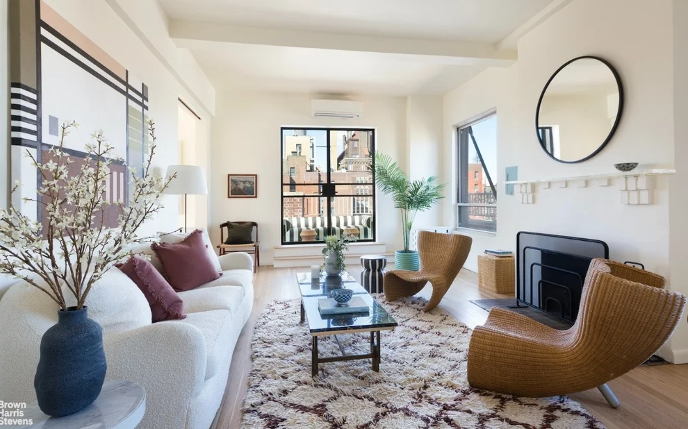 Unit for sale at 21 E 10TH Street, Manhattan, NY 10003