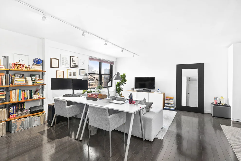 Unit for sale at 201 E 28th Street, Manhattan, NY 10016