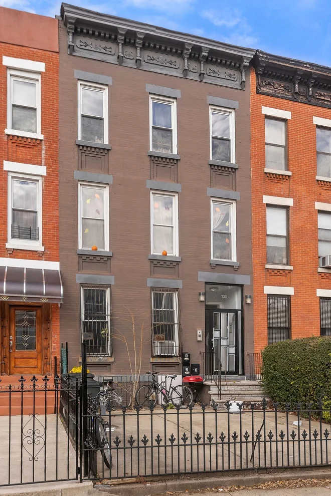 Unit for sale at 733 LEXINGTON Avenue, Brooklyn, NY 11221