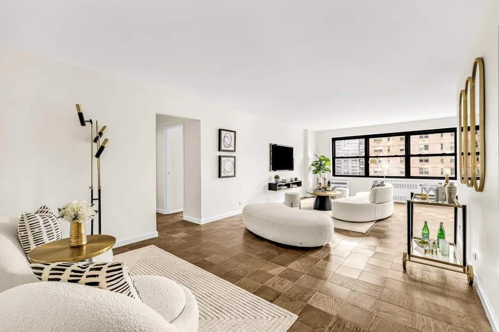 Unit for sale at 165 W End Avenue, Manhattan, NY 10023