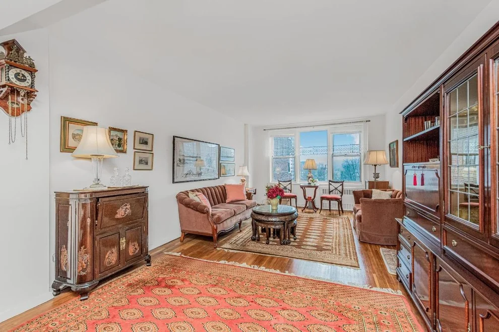 Unit for sale at 601 KAPPOCK Street, Bronx, NY 10463