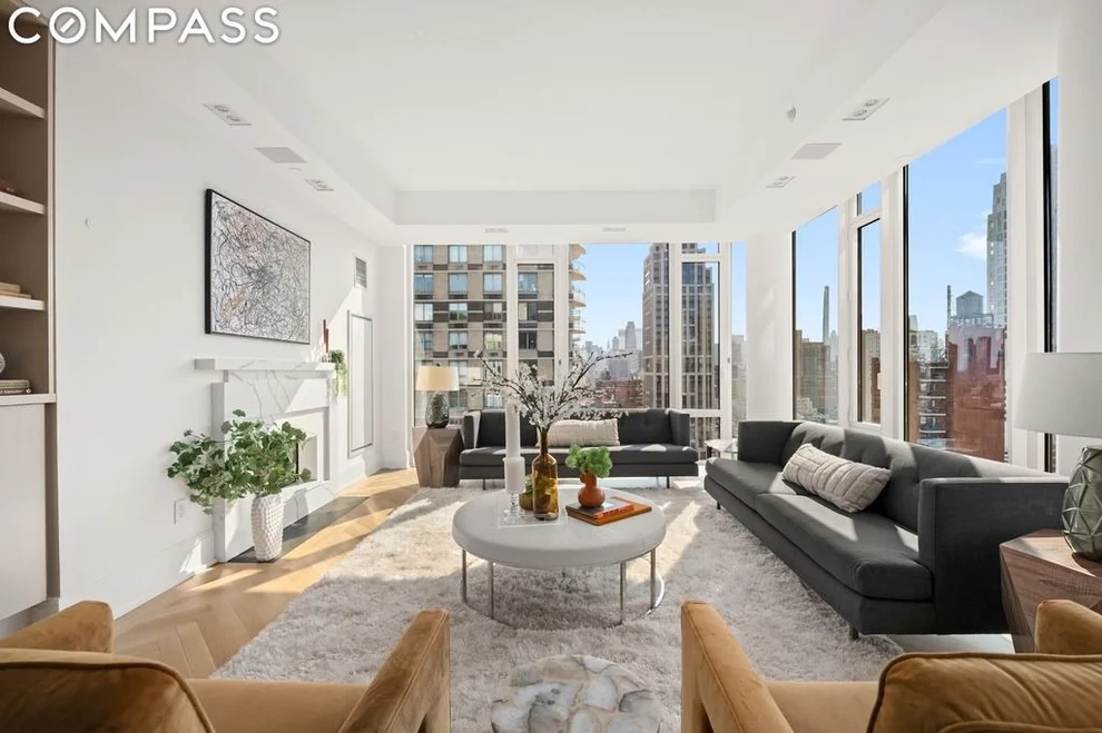 Unit for sale at 305 E 85th Street, Manhattan, NY 10028