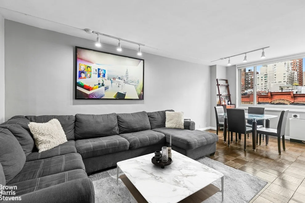 Unit for sale at 301 E 78TH Street, Manhattan, NY 10075