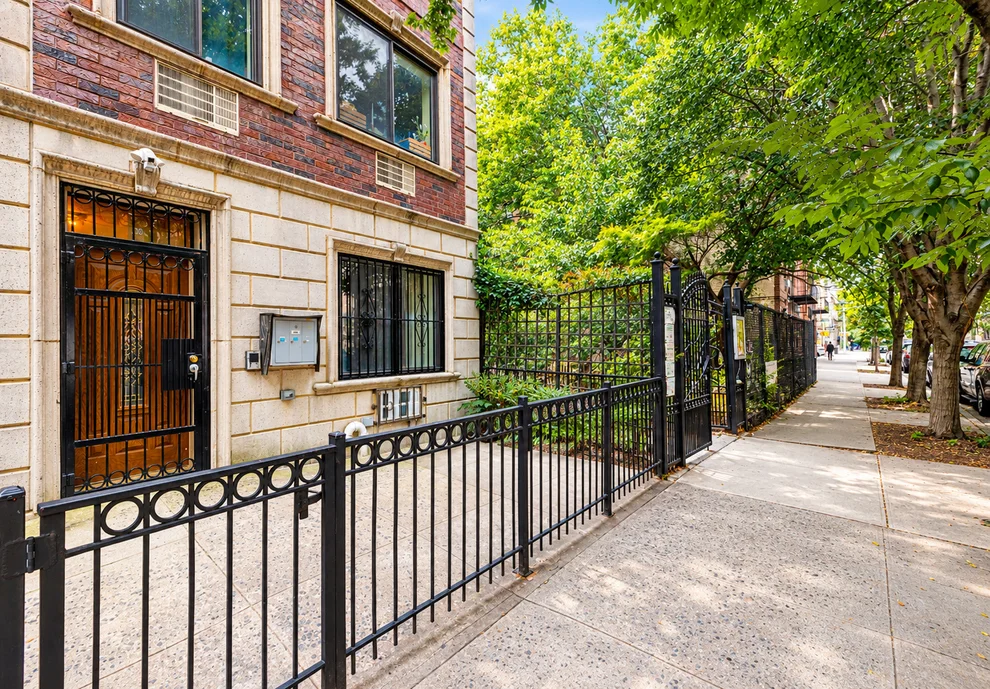Unit for sale at 10 E 129th Street, Manhattan, NY 10035