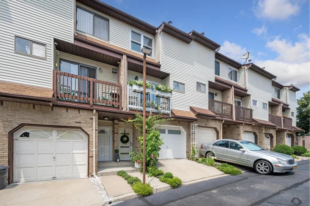 Unit for sale at 23 ERIC Lane, StatenIsland, NY 10308