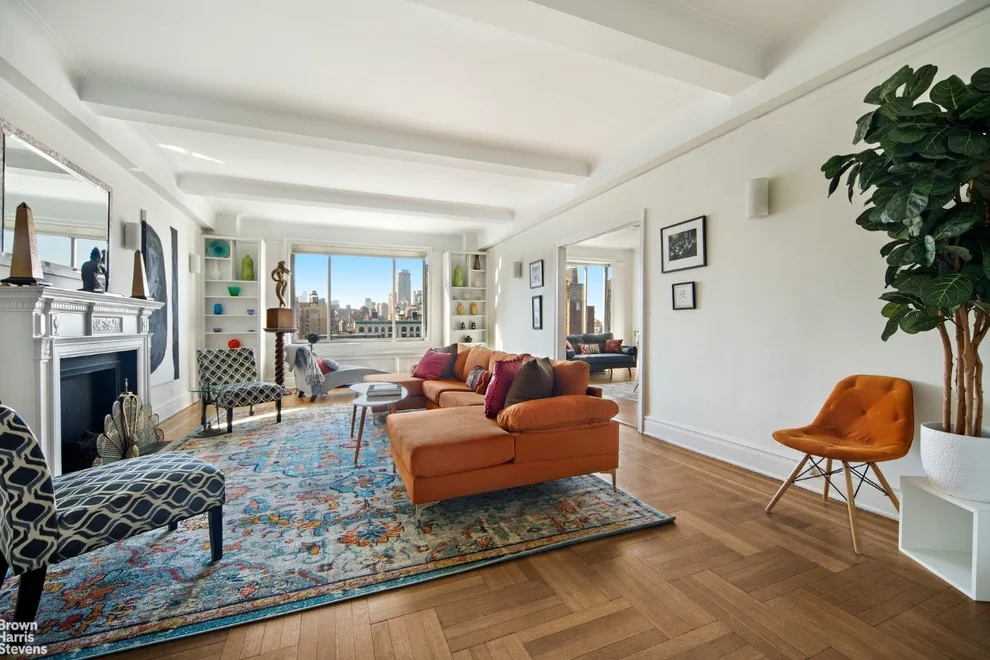 Unit for sale at 90 RIVERSIDE Drive, Manhattan, NY 10024