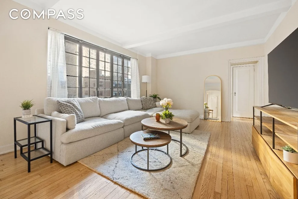 Unit for sale at 211 E 35th Street, Manhattan, NY 10016