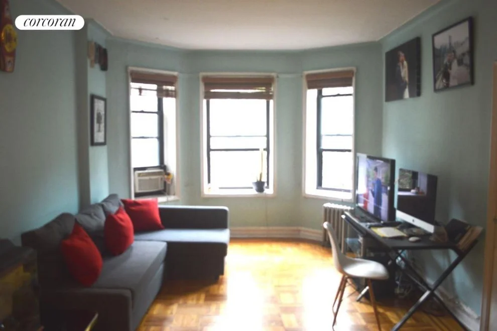 Unit for sale at 756 Brady Avenue, Bronx, NY 10462
