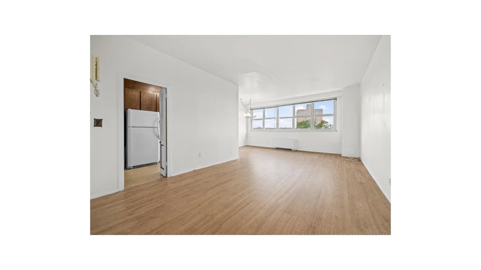 Unit for sale at 555 KAPPOCK Street, Bronx, NY 10463