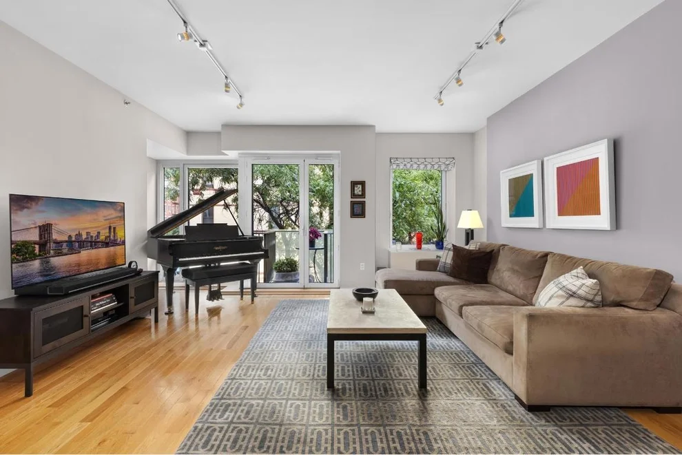 Unit for sale at 454 W 54TH Street, Manhattan, NY 10019