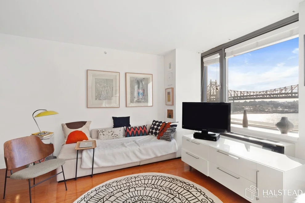 Unit for sale at 455 MAIN Street, Manhattan, NY 10044