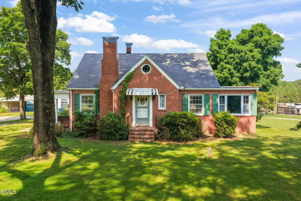 Unit for sale at 5225 Satterwhite Point Road, Henderson, NC 27537