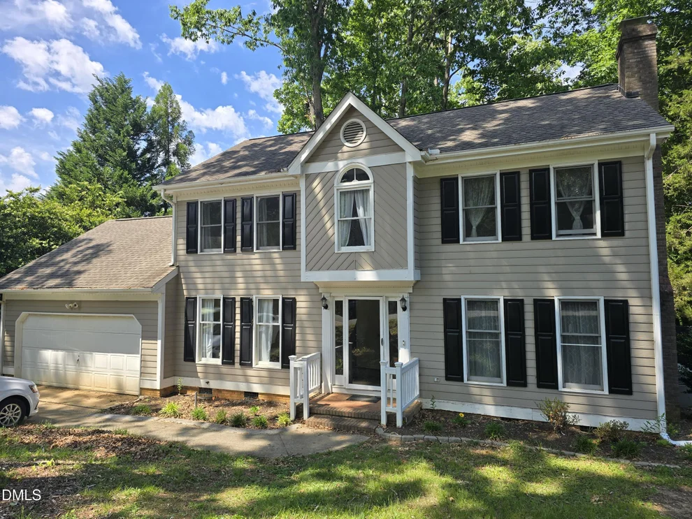 Unit for sale at 142 Edinborough Drive, Mebane, NC 27302