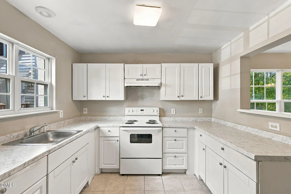 Unit for sale at 320 Kilarney Drive, Durham, NC 27703