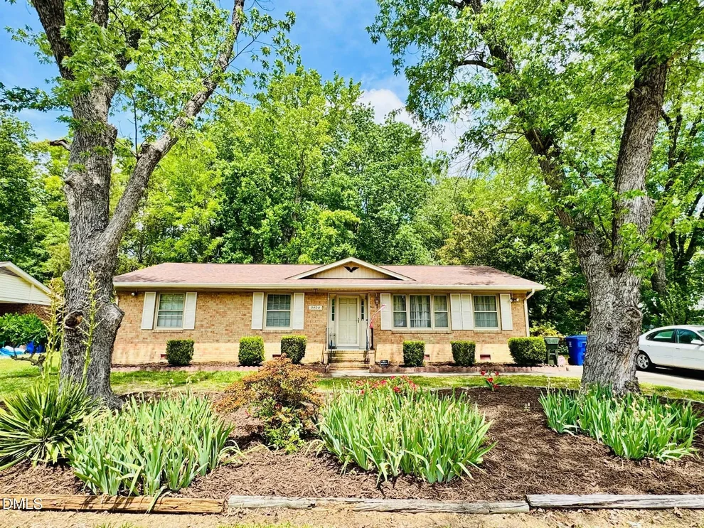 Unit for sale at 3404 Marquis Drive, Durham, NC 27704