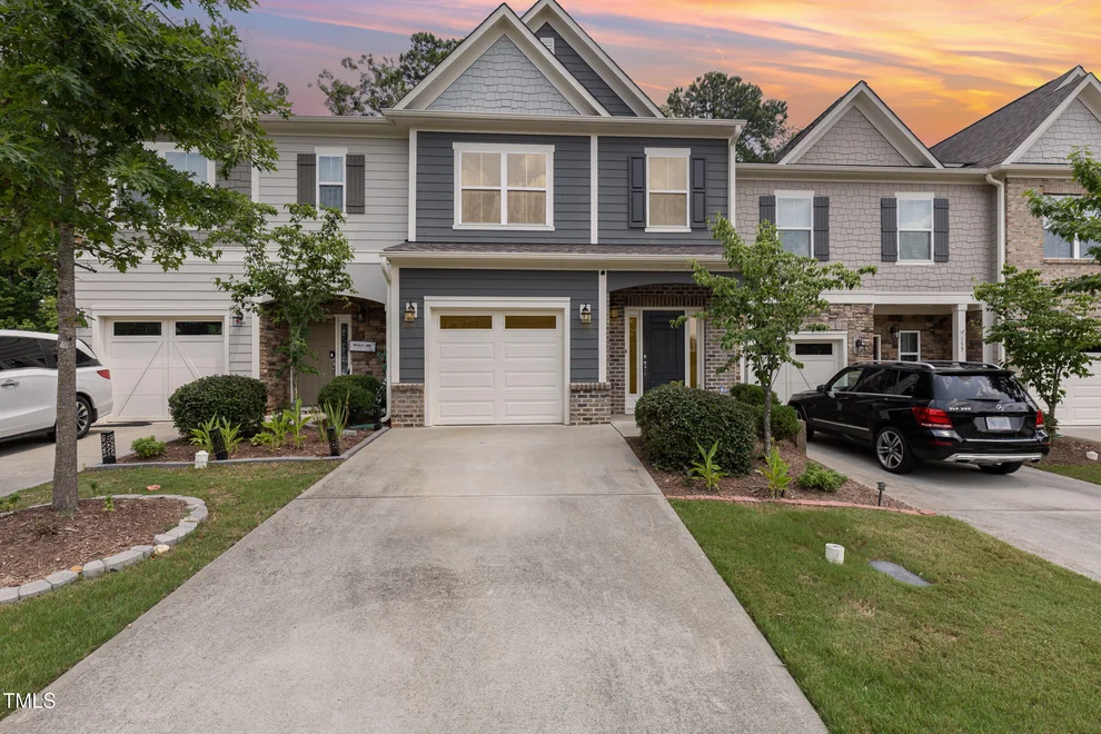 Unit for sale at 155 Writing Rock Place, Apex, NC 27539