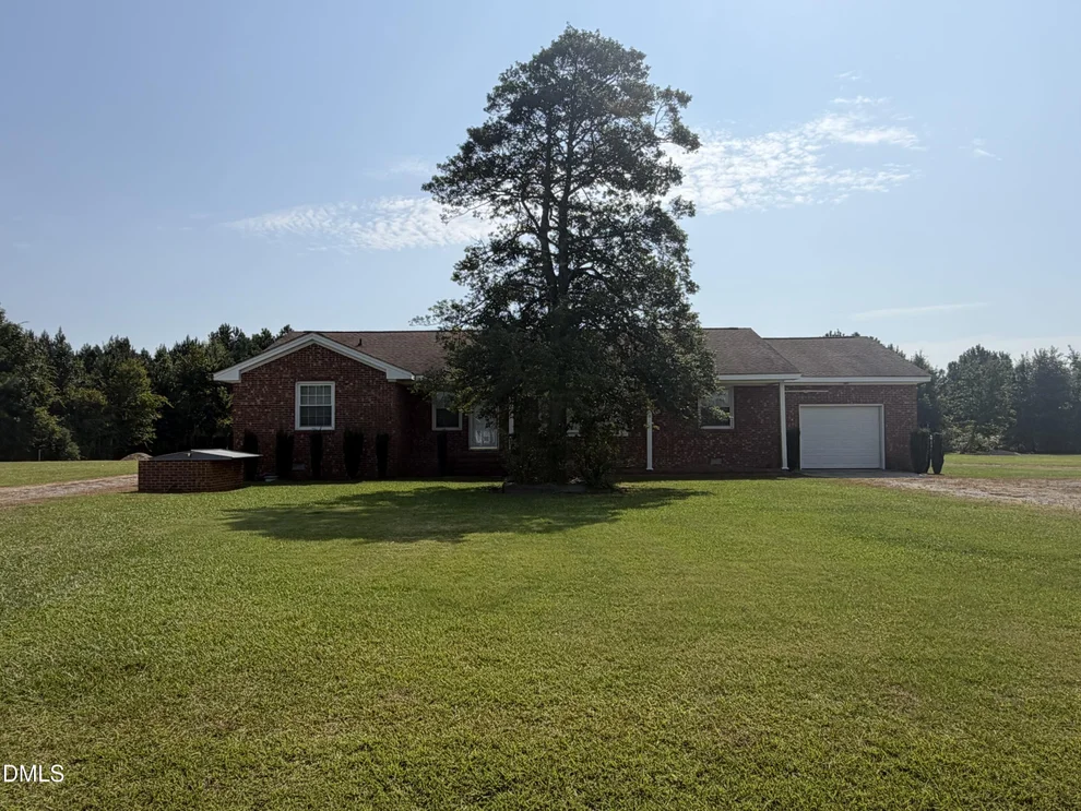 Unit for sale at 406 Woodruff Road, Selma, NC 27576