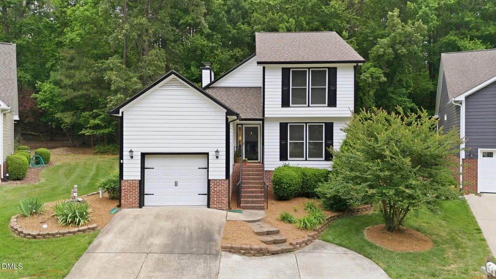 Unit for sale at 4901 Willowtree Lane, Clayton, NC 27520