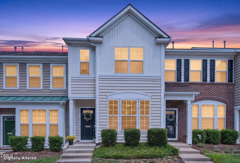 Unit for sale at 5316 Crescentview Parkway, Raleigh, NC 27606