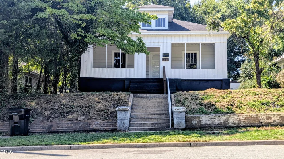 Unit for sale at 621 Harris Street, Burlington, NC 27217