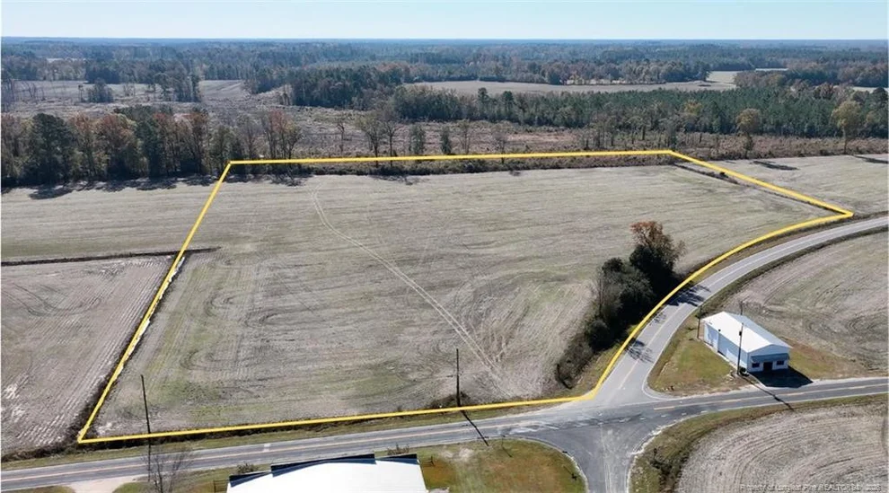 Unit for sale at 301 Railroad Road, Orrum, NC 28369