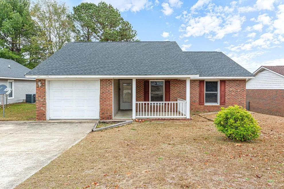 Unit for sale at 1635 Winnabow Drive, Fayetteville, NC 28304