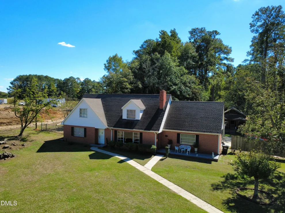 Unit for sale at 730 E Southerland Street, Wallace, NC 28466